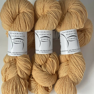 Alpaca/Rambouillet Sport yarn - Naturally dyed with Cosmos